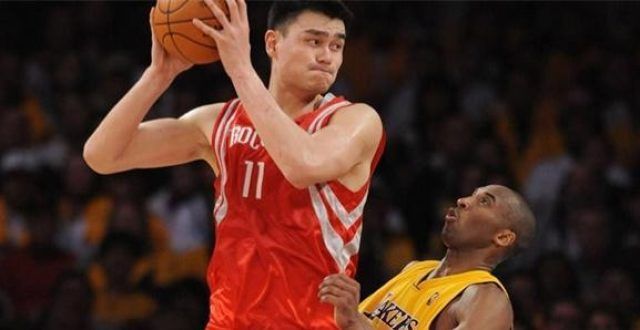 的篮球明星究竟有几位曾经参加过NBA？你知道吗？