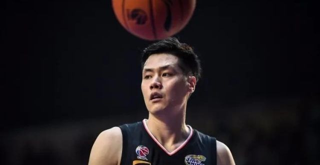 被NBA看上过，他本是男篮的未来啊！如今才30岁却无球可打了