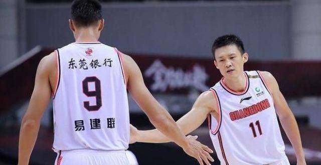 不再隐瞒！易建联终于坦白无法立足NBA的原因：不是因为性格内向