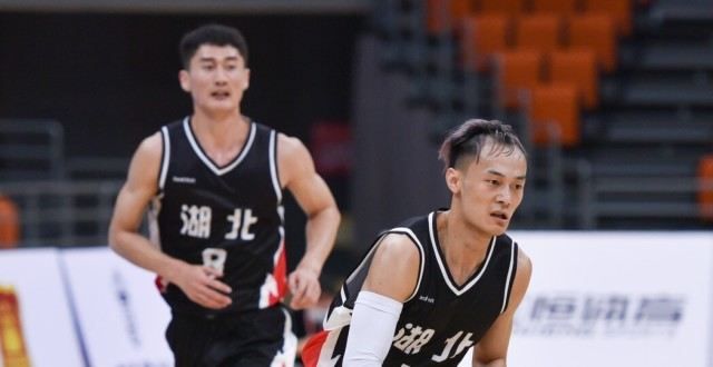 福建顶流成自由球员，炒作NBA选秀CBA却无人问津成笑话