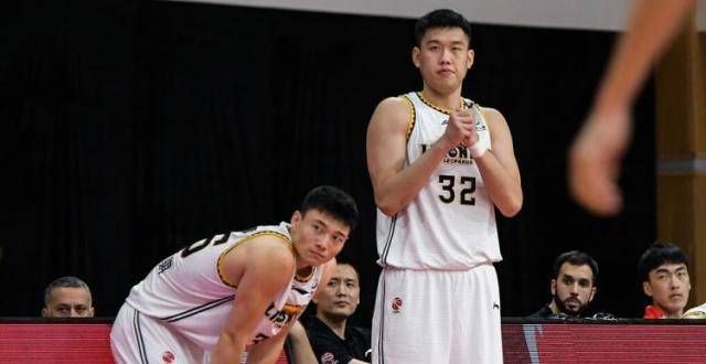 CBA官方：辽宁男篮4年B类合同续约王化东