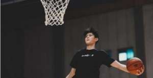 纠纷结束，完成注册！18岁中国少年有鸿鹄之志，NBA才是他的舞台