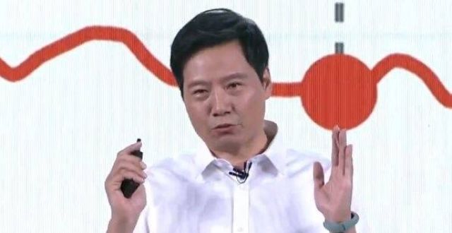 曾被马云老婆张瑛当小学生训了一个多小时？雷军辟谣：是朋友，与她无关！