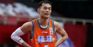 前就是弟弟NBA落选秀回归，结果在CBA也无人认领，终于成为了小丑第一高