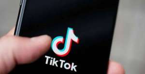 监听你隐私国际版抖音：TikTok 下载量超 Facebook 成世界第一聊天话