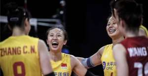 式女排摘银天津青年队3-1上海！安家杰赖亚文一同现身！中国女排新帅是他？央视打