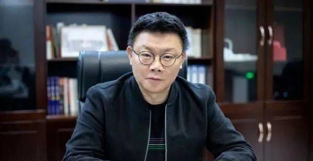 为了全球化最牛投资人的创业故事：一笔投资获3万倍回报氪独家