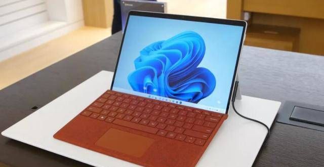 代进步太多Microsoft Surface Pro 8：更、更快微软发